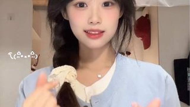 地球旋转每一秒就多爱你一秒~
 #甜甜手势舞#活跃分子