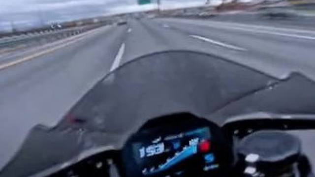 艾特你那没对象的#宝马s1000rr #雅马哈r1 #机车 #ride4 #封闭道路请勿模仿 好兄弟