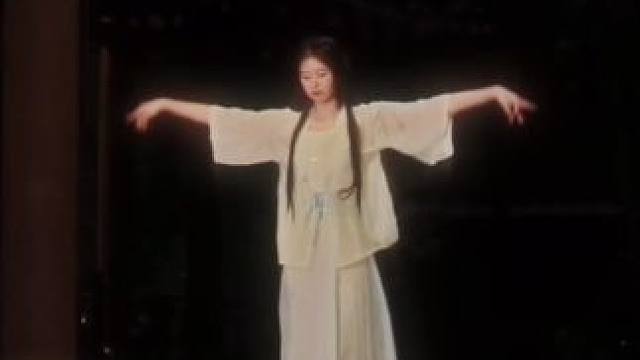 白茶清欢无别事#古典舞 #翻跳 #芳华慢 #汉服