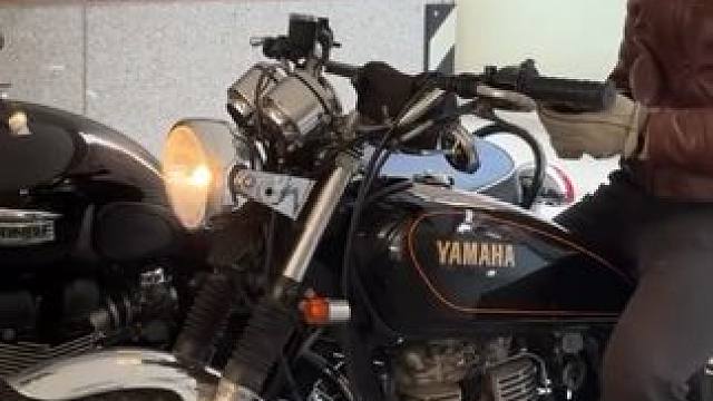 复古机车｜雅马哈SR，复古常青树
从1978年问世至今，SR的外观几乎就一直没有什么太大的改变。sr