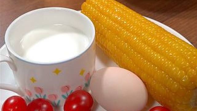 我身边十个人里头得有九个人，尤其是早餐，主食都换成了玉米#十月稻田黄糯玉米 #妈呀太香了