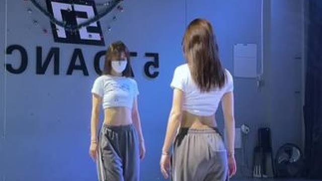 “不讨好 不迎合 慢慢更新自己”#爵士舞 #wannabe #勤勤编舞 #角美舞蹈 #角美57舞蹈