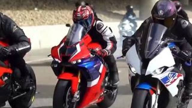 #内燃机的魅力 #机械之美 #摩托车 #bmws1000rr #专业动作请勿模仿