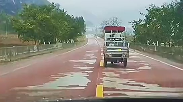 你也有责，这叫无接触事故哈哈