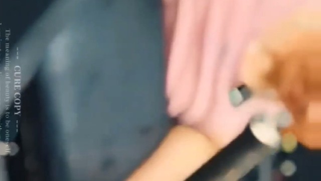 19款吉博力豪华版，19年2月出厂，19年10上牌，蓝红，实表3.4万公里。4手户，选配:哈曼卡顿，