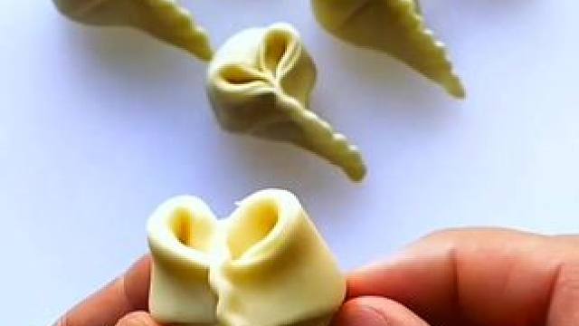 给大家分享花样混沌的做法，赶紧做起来试试吧