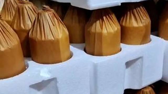 听花酒一瓶要5万多，5万多可以买正宗的散酒多少酒你知道吗？几大坛子，够你喝几年了#头条讲真的 #听花