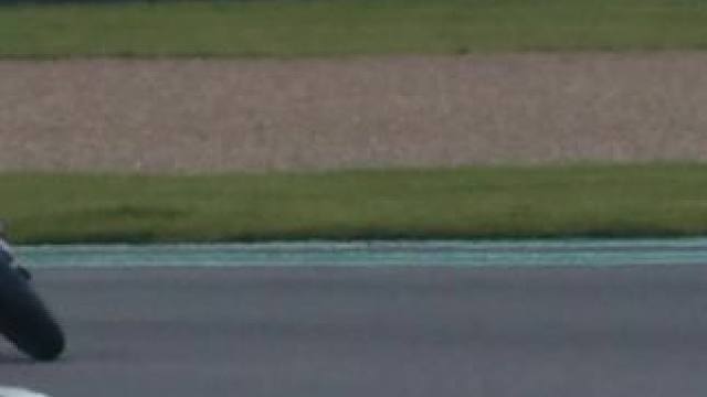 只有心中无女人，压弯滑胎自然神…#压弯 #专业动作请勿模仿 #滑胎过弯