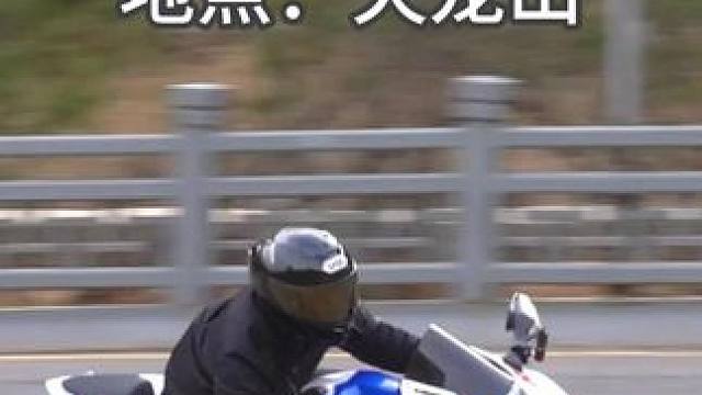 太原街拍摩托车 #爱机车爱生活 #机车摄影 #骑帅不骑快 #跑山 #机车