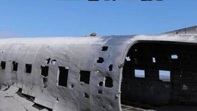 疑点重重，到底是意外，还是人为的谋杀? -场突如其来的坠机事故，只有画家斯科特·布罗格和小男孩杰瑞·