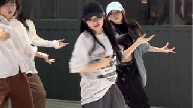#小橘编舞 baby…这就像～#翻跳 #ijusswon #张小橘子编舞 #舞蹈课堂随拍