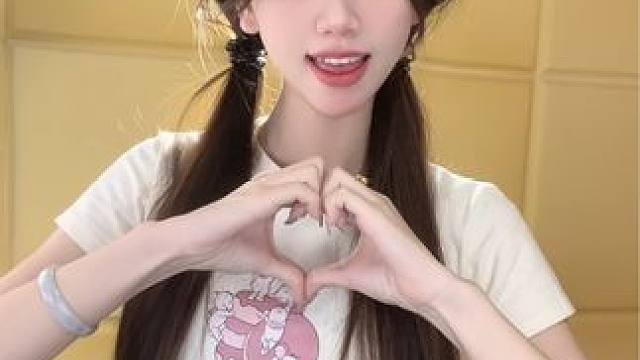 #清纯甜美 #笨蛋美女 #甜甜的手势舞