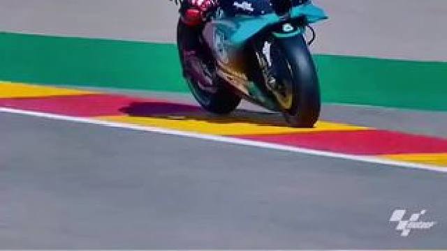 #摩托车比赛事故 #motogp #危险动作请勿模仿