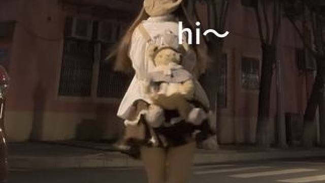 没什么别的意思 就是想炫耀一下我的新帽子和兔熊的新裙子 
#浅跳一下 #发疯日常