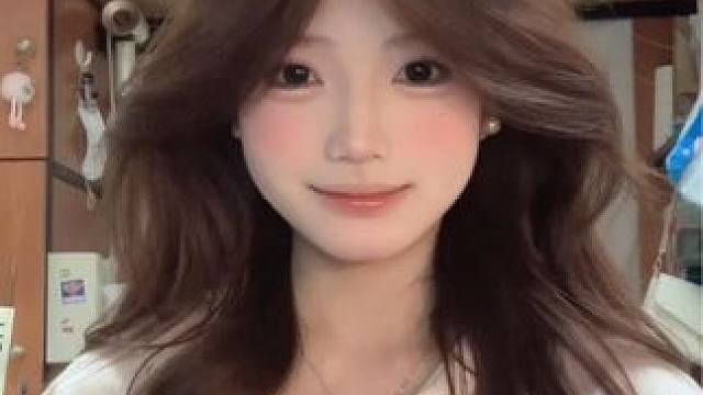 好甜的歌呀〃> з <〃好适合甜妹
#手势舞 #甜妹 #甜甜的手势舞