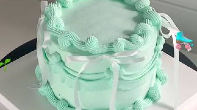 难道这就是春日的“薄荷曼波”风蛋糕吗？✨#薄荷曼波 #做蛋糕#薄荷巧克力