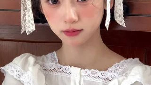 #少女写真 像一个洋娃娃一样@DOU+小助手