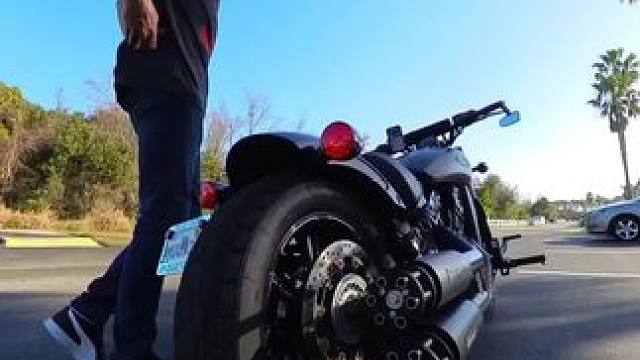 #哈雷戴维森 #爱机车爱生活 #每个男人都有一个机车梦 #机车 #男人的玩具