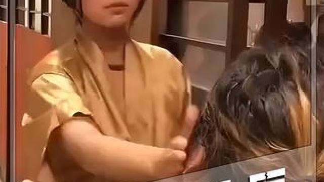 吃饭要被扇耳光、你听过这种奇葩的要求吗 #日本 #扇耳光餐厅 #扇耳光服务 #奇闻趣事 #涨知识