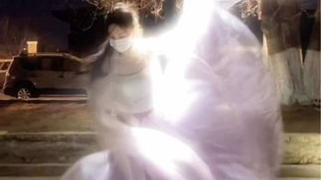 永远的紫荆花 要飞翔啊 纵有浪花