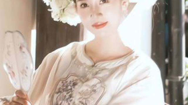 一日簪花 一世无忧#簪花  #氛围感 #杭州拍照 #簪花女 #来拍照了