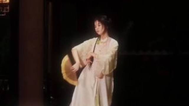 待上浓妆，好戏开场#古典舞 #翻跳 #汉服 #难却