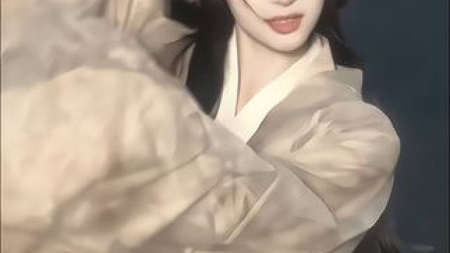 #唐伯虎新歌落 #歌曲落 “遇见她，似春水映梨花”