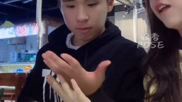 #幸福  #情侣 感受的幸福的时候真的会流眼泪吧