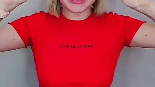 为了躲避保安的检查，把口香糖放进胶带盒里！#看一遍笑一遍 #意想不到的结局 #万万没想到 #老外真会