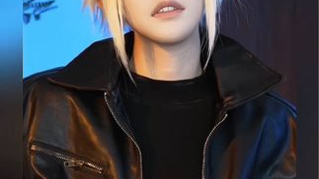 让开，这里是魅魔统治区
#克劳德 #cos #最终幻想7