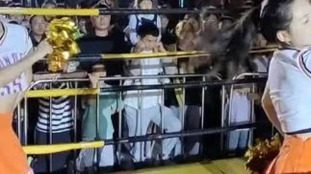 镇江第一美女，热舞！很好看！