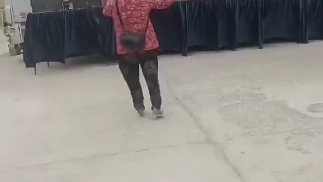 台下跳的更好看，真心话[赞]