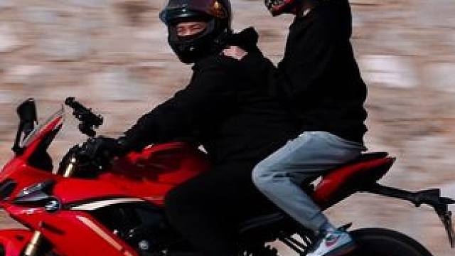 3.22骊山人祖庙3#骊山追焦 #机车摄影 #跑山压弯 #西安女骑 #摩托车