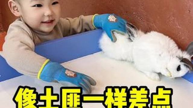 孩子想出去玩儿不同妈妈的做法#不同妈妈的教育方式 #童年只有一次 #周末亲子时光