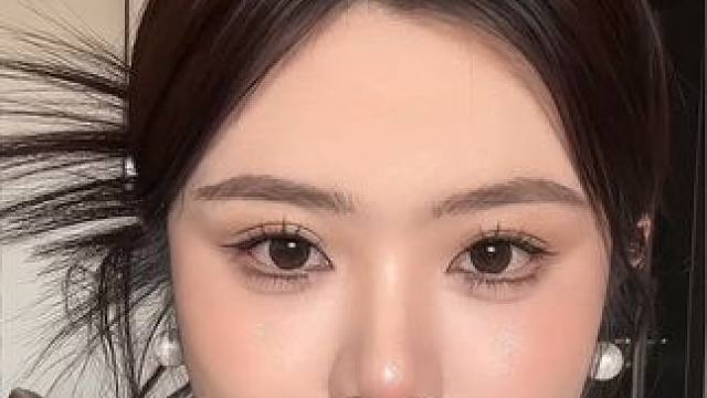 方圆脸都来化这个中式老钱风妆容！知性又大方～#方圆脸妆容 #妆前妆后 #日常妆 #老钱风 #新中式