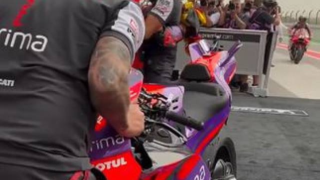 #motogp 葡萄牙站大奖赛，马丁全程领跑拿下冠军#摩托车比赛 #杜卡迪