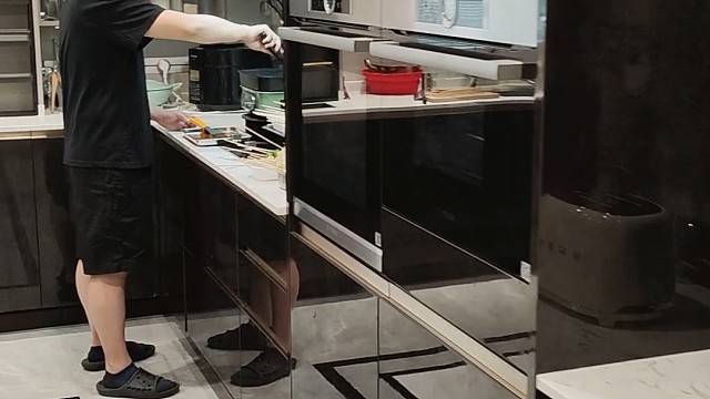 爸爸说给孩子们做炸串吃