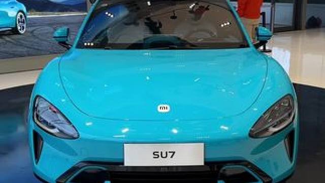实拍小米SU7 海湾蓝车漆 白内#小米SU7