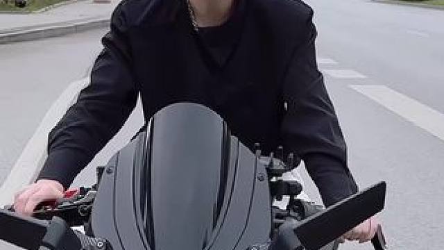 拥有热爱才能让你不断坚持 #致奋斗的自己 #每个男人都有一个机车梦 #阳光男孩 #机车 #广安机车汪