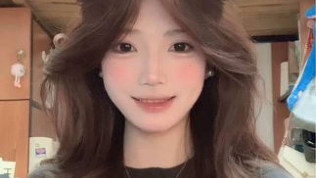 手心你的爱化作源能量՞⸝⸝'ᜊ'⸝⸝՞
#甜甜的手势舞 #甜妹 #手势舞