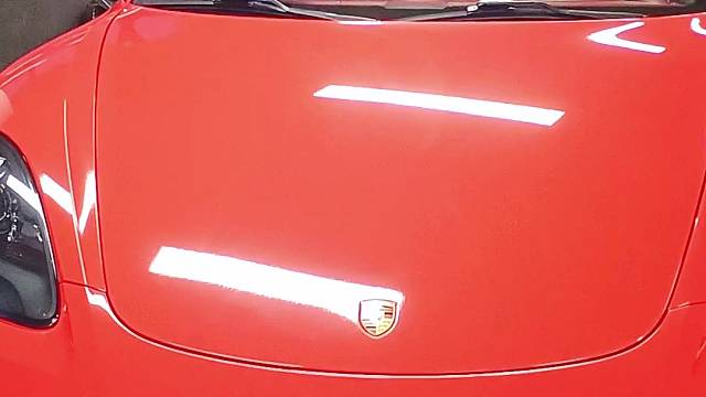 保时捷718安装防拆抗屏蔽GPS定位防盗系统，开启屏蔽器自动锁车，换卡、抠卡、干扰锁车报警到手机。嵌