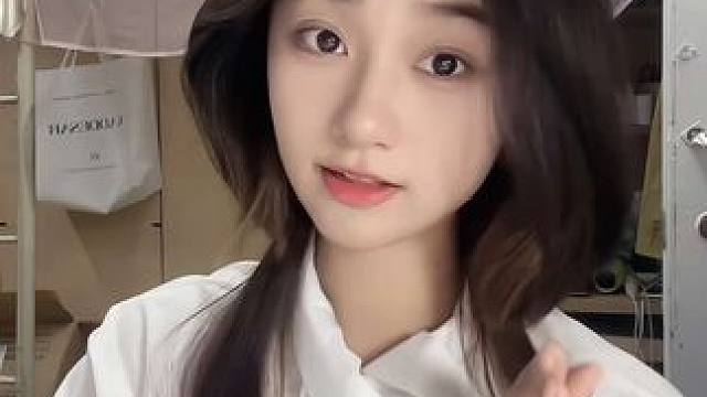 #笨蛋美女#浅跳一下 #这个手势舞甜度超标了 #甜妹 #一起跳甜妹手势舞  一遍就会，快艾特你的好朋