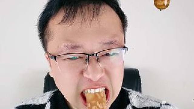 4款猪皮小零食 #零食推荐 #零食测评 #美食趣胃计划 #解压视频 #吃货日常