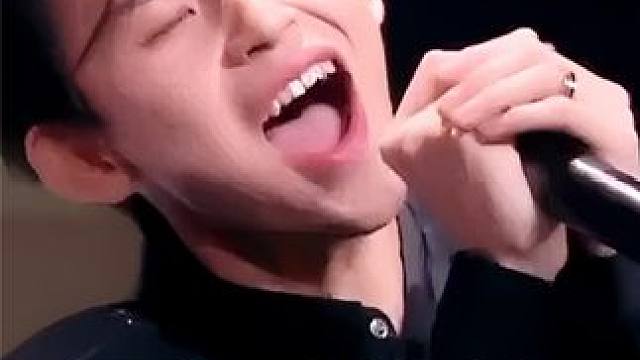 “小鲜肉”别和实力歌手合唱！小沈阳一嗓子，小鬼直接吓“闭麦” #王琳凯  #小沈阳 #偶像歌手 #凤