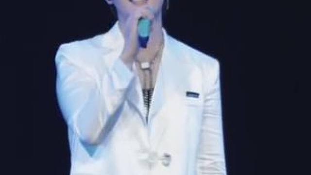 “明明句句都是愿，听起来却句句都是憾”#张远#有生之年#演唱会#有生之年愿你没有遗憾#音乐现场