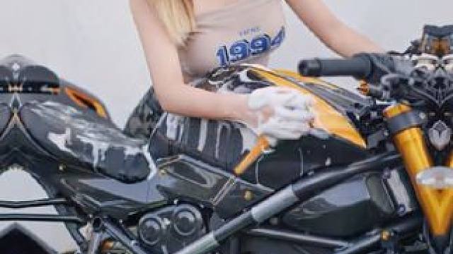 #玩出你的热爱 #美出高级感 #机车摄影  #杜卡迪街霸 #机车也很cool