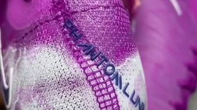 #dou来足球季 #唯有足球不可辜负 #足球鞋 #足球 #遇见足球