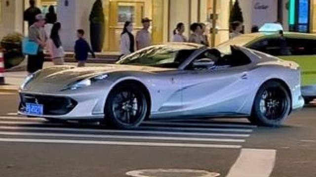 好帅啊！！#法拉利812gts #上海 #dou是好车