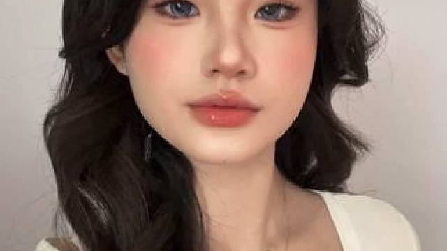 永远不要停止打扮自己#美妆百万新星计划 #方圆脸妆容 #妆前妆后 #反差 #变装