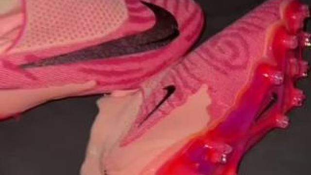 #唯有足球不可辜负 #dou来足球季 #足球鞋 #足球 #好鞋推荐